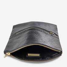Load image into Gallery viewer, GWYNETH - black/black fur
