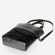 Load image into Gallery viewer, WASTELAND - black/fur
