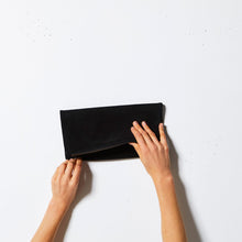 Load image into Gallery viewer, FEEL THE NIGHT - black
