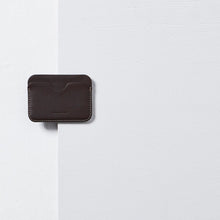 Load image into Gallery viewer, GUS - chocolate
