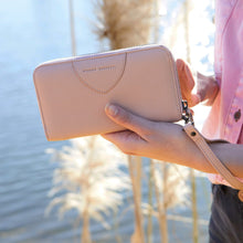 Load image into Gallery viewer, MOVING ON - dusty pink
