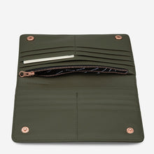 Load image into Gallery viewer, TRIPLE THREAT - khaki
